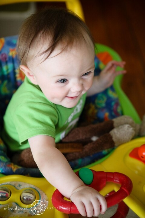 She's startin' with that great smile. Check out her dimples!