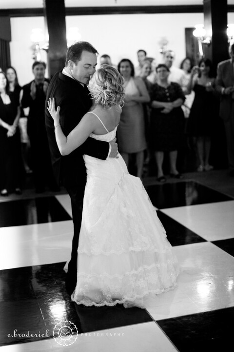 These two are gifted dancers. They literally glide around the dance floor and make it look completely effortless.