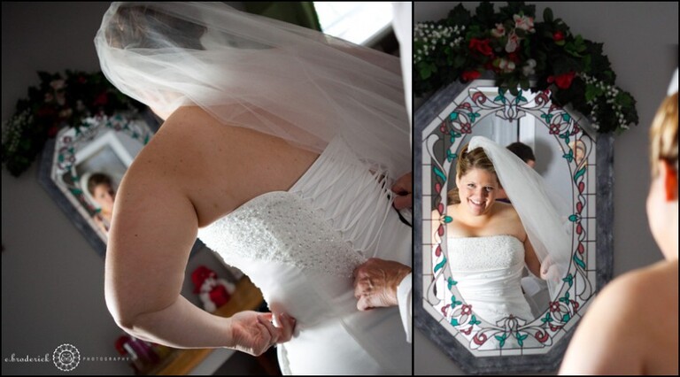 Love the laces on the back Tammy's dress. See her cute expression in the mirror? She's so happy!!
