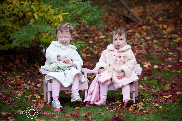 We had some good luck once we introduced these chairs and got them both in the same shot again!