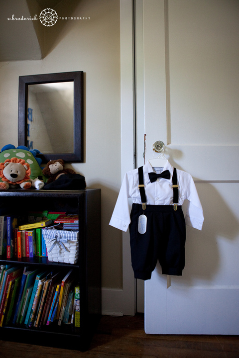 Ginny and Brent have a little boy, Ben, who was just under a year old at their wedding. This was his suit. Can you stand it?!